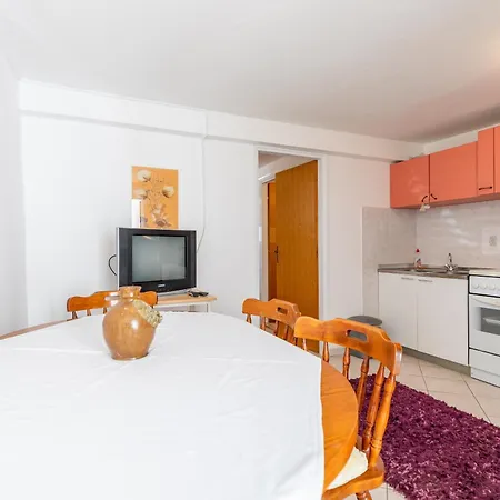Διαμέρισμα Tinka, No 1 Starigrad Paklenica