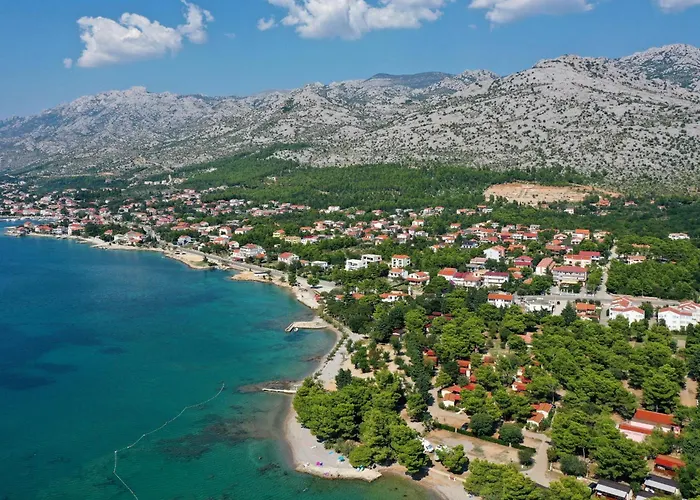 Tinka, No 1 Διαμέρισμα